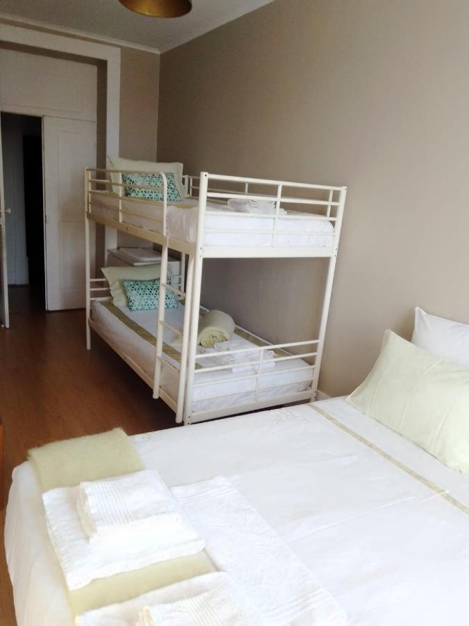 Menina Da Ria Guest House Авейру Экстерьер фото